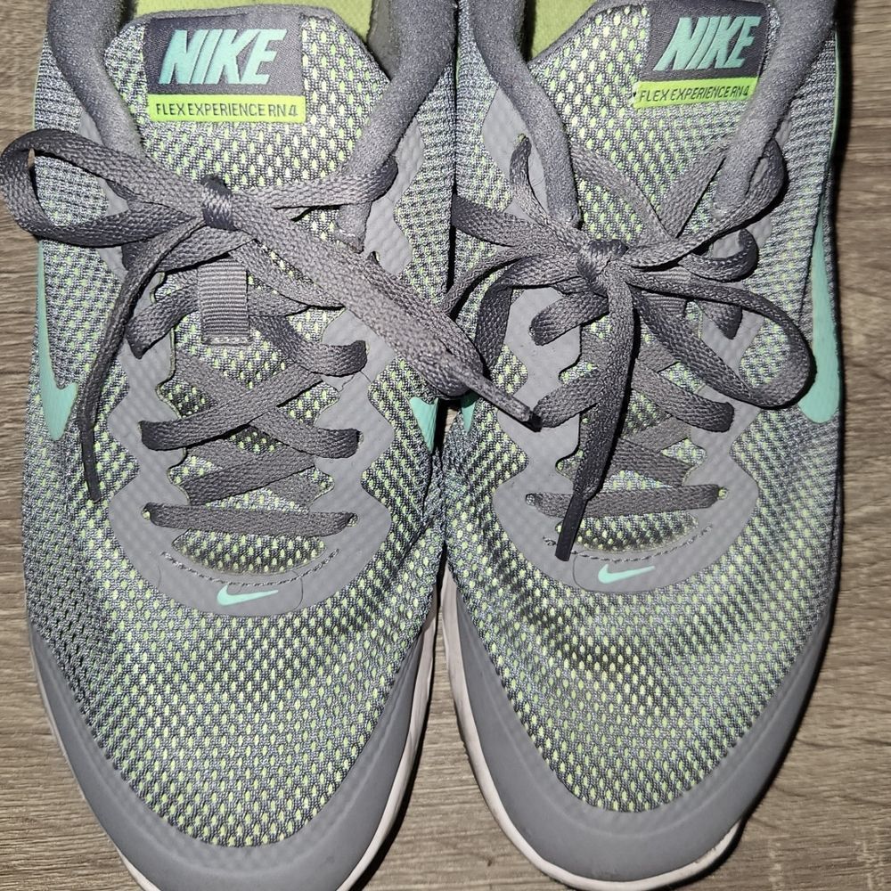 Gray Nike Flex Sneakers size 9.5W
